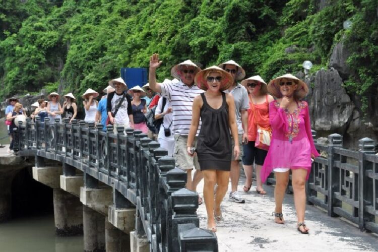 новость 13-05-2025 Россия возглавила рейтинг по росту туристического потока во Вьетнам