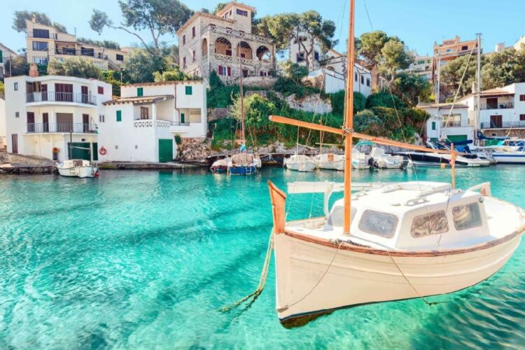 новость 14-05-2025 На Майорке туристы массово отказываются от алкоголя из-за завышенных цен