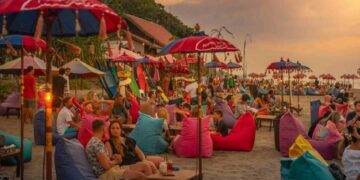 новость 18-05-2025 Российская туристка чудом спаслась после укуса змеи на Бали