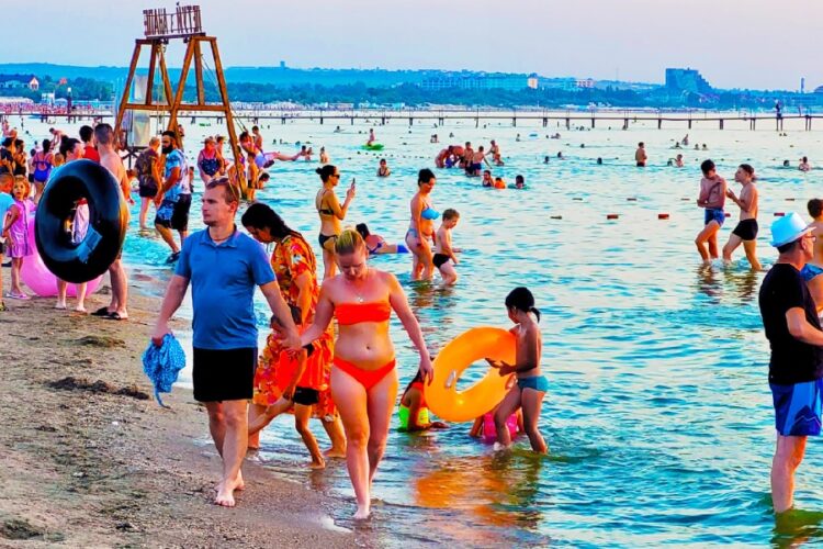 новость 28-05-2025 Последствия мазутной катастрофы меняют карту летнего отдыха