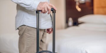 новость 30-05-2025 CountryScanner 8476 подписчиков Подписаться В российских отелях введут дешевые невозвратные тарифы