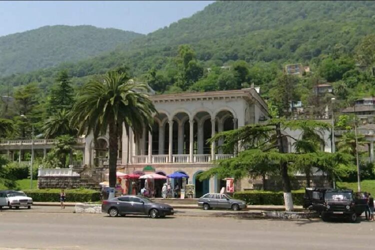 новость 12-06-2025 Туроператор Библио-Глобус открыл воздушный мост между Москвой и Абхазией