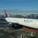 новость 07-06-2025 Слишком легкая сумка едва не сорвала рейс пассажирке Delta Air Lines