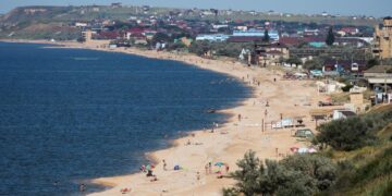 новость 14-06-2025 Туроператоры фиксируют рост продаж курортов Азовского побережья
