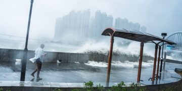 новость 25-09-2025 Мощный супертайфун «Рагаса» завершил свое движение по странам Азии