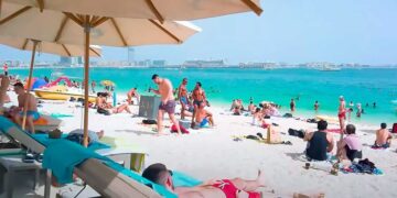 новость 26-09-2025 Стоимость туров в ОАЭ на осенние каникулы взлетела