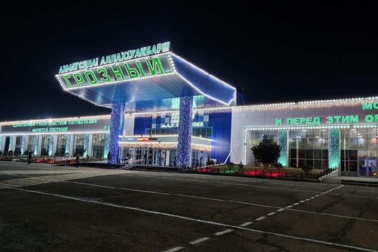 новость 02-09-2025 Золотые украшения стоимостью в полмиллиона рублей турист привез из Дубая