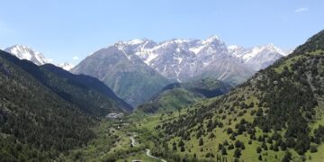 новость 18-09-2025 Российский альпинист чудом спасен после трехдневного кошмара