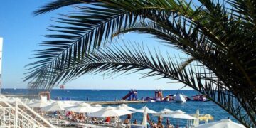 новость 25-09-2025 Все пляжи Сочи вернулись к стандартному графику работы