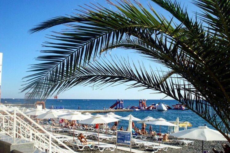 новость 25-09-2025 Все пляжи Сочи вернулись к стандартному графику работы