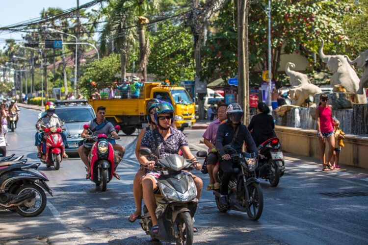 новость 15-09-2025 Российского туриста на Пхукете задержали за пьяную езду