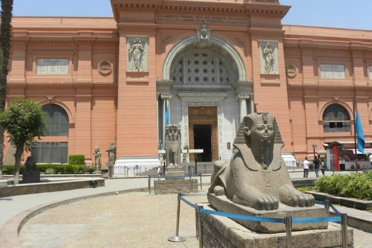 новость 22-09-2025 В музее Каира украли древнюю реликвию и пустили её на переплавку