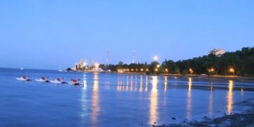 новость 01-09-2025 На берегу Таганрогского залива туриста спасали из трубы