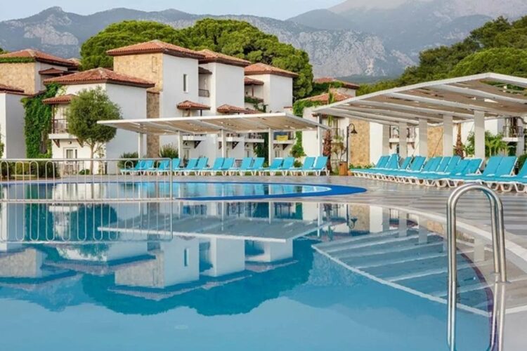 новость 03-10-2025 Российский турист рассказал, что в отеле Турции у него украли деньги