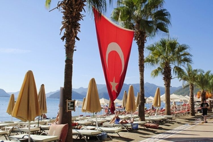 новость 08-10-2025 В России могут запретить продажу туристических путевок в Турцию