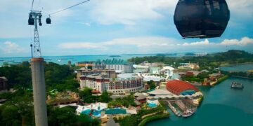 новость 18-10-2025 В Сингапуре у туриста из собственного номера похитили крупную сумму денег