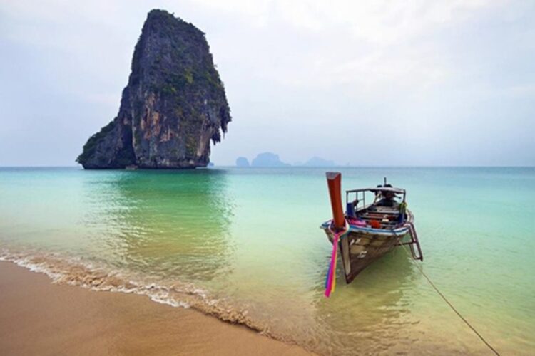 новость 20-10-2025 Первый день отпуска обернулся трагедией: российский турист погиб в море на Пхукете