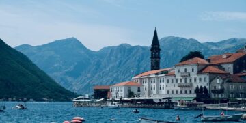 новость 30-10-2025 Власти Черногории продлили безвиз для российских туристов