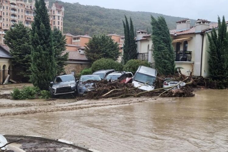 новость 05-10-2025 На популярном курорте Елените первые жертвы среди россиян