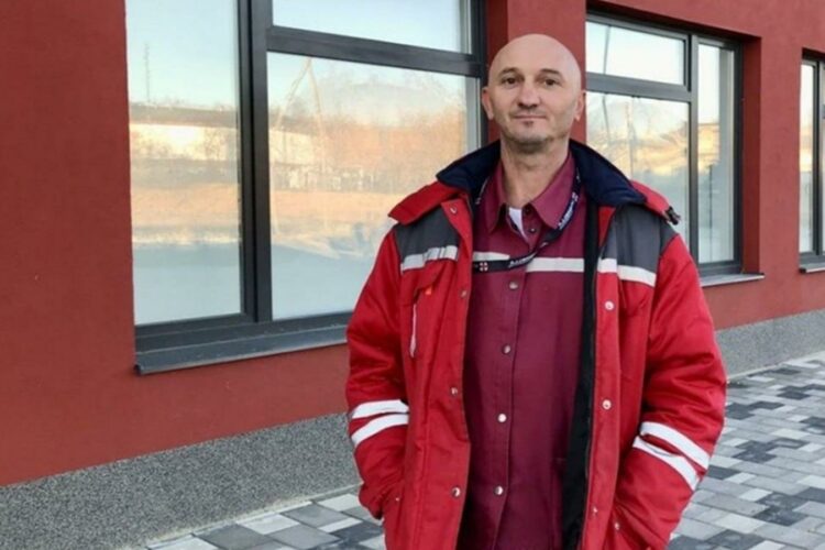 новость 13-10-2025 Медик с Урала спас жизнь девушке на борту авиалайнера, следовавшего Турции