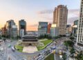 новость 25-10-2025 В центре Сеула россиянин устроил пьяный дебош с ножом