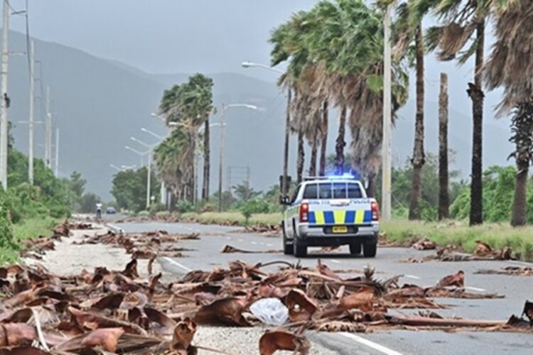 новость 31-10-2025 Ураган «Мелисса» все же достиг Кубы. Что будет с ценами