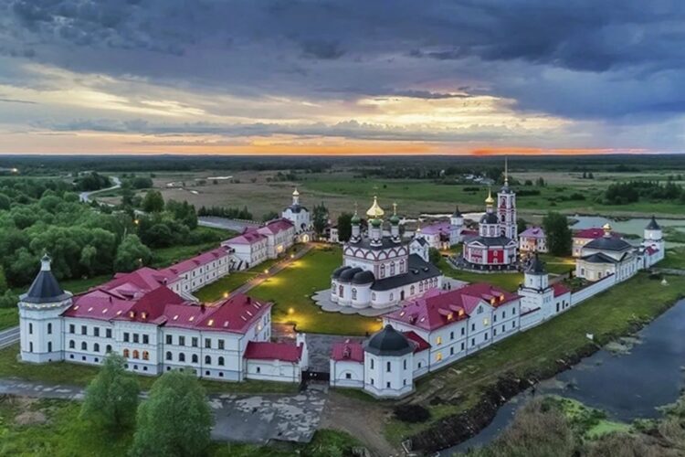 новость 03-10-2025 В РФ фиксируется рост популярности монастырского туризма