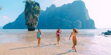 новость 23-10-2025 Шанс упущен: найти готовый тур на Пхукет в осенние каникулы невозможно