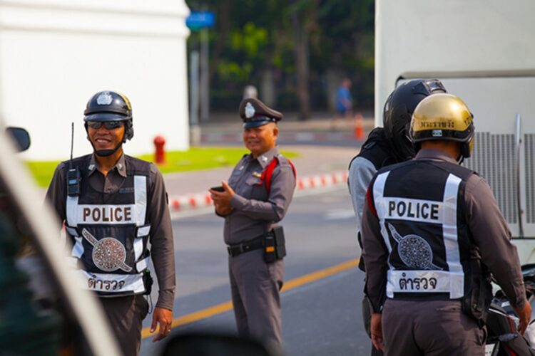 новость 06-11-2025 Российскому туристу грозит запрет на въезд в Таиланд на 99 лет за вейп