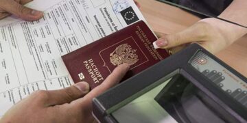 новость 10-11-2025 Евросоюз против мультивиз: что ждет российских туристов на самом деле