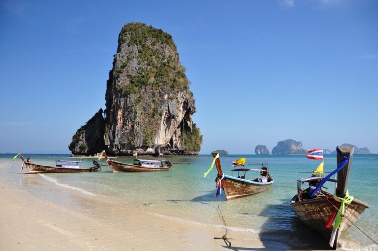 новость 03-11-2025 В системах бронирования появились доступные авиабилеты из Москвы на Пхукет