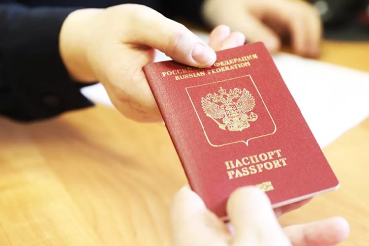 новость 11-12-2025 Миграционная служба обновила рекомендации по оформлению заграничных паспортов