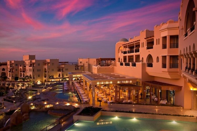 новость 02-01-2025 Цены на туры в Египет рухнули вдвое