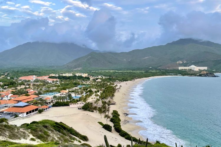 новость 06-01-2026 Россия рекомендует отказаться от поездок в Венесуэлу