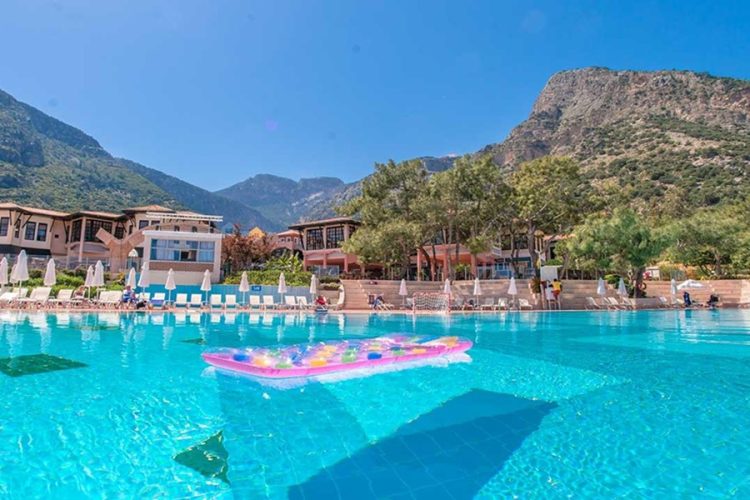 новость 04-01-2026 В Турции отель оштрафовали за дискриминационную политику