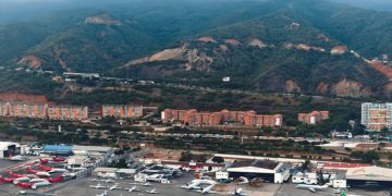 новость 28-02-2026 РФ готова восстановить прямые рейсы в Венесуэлу. Но есть один нюанс...