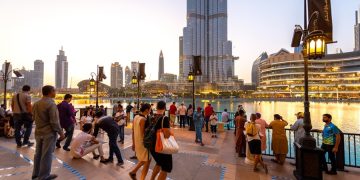 новость 03-03-2026 Пленники рая: туристов в Дубае не выпускают, а отели требуют деньги за размещение