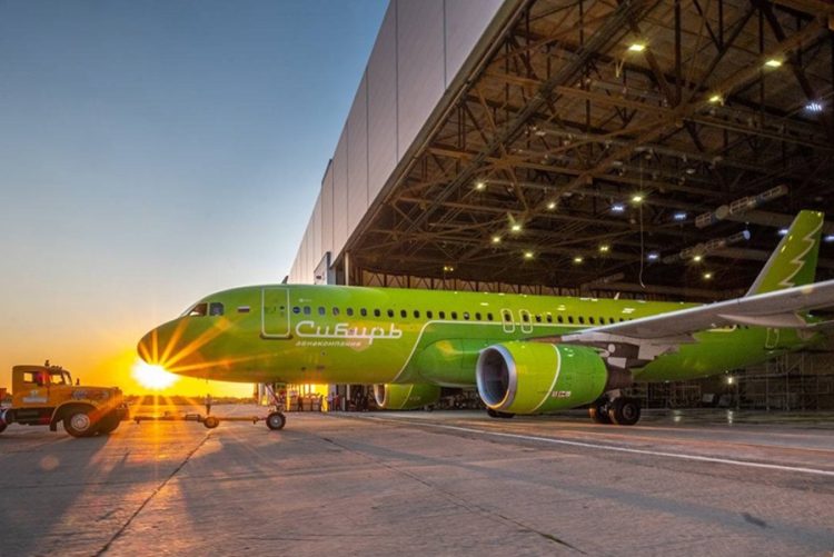 новость 27-03-2026 Билет есть, места нет: S7 выплатит рекордный штраф за «лишних» пассажиров