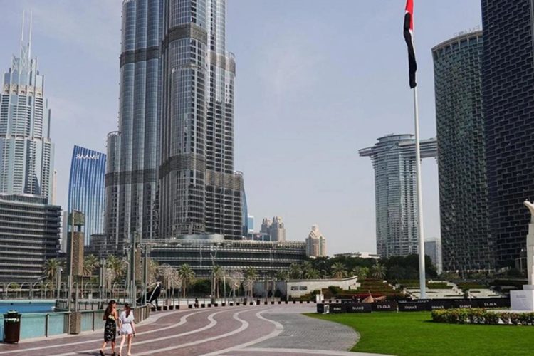 новость 02-03-2026 Туристические операторы продлевают туристам проживание в ОАЭ