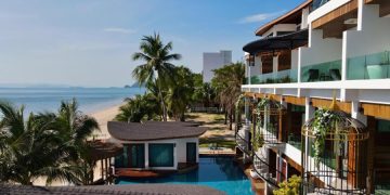 новость 07-03-2026 Первый вечер в раю обернулся падением с балкона: туристка разбилась на Пхукете после ссоры с мужем