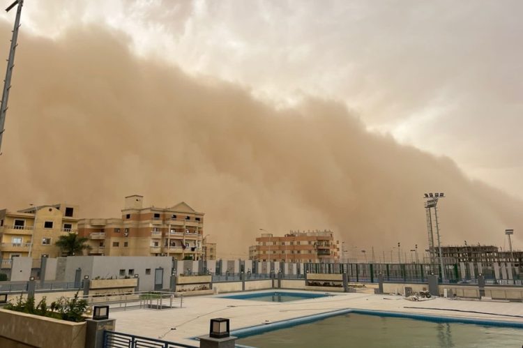 новость 20-03-2026 Пыль в глаза: Стоит ли верить слухам об «эвакуации» туристов с пляжей Египта?