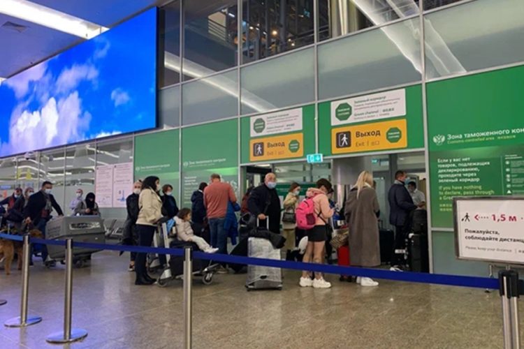 новость 28-03-2026 Забывчивость на 3,5 миллиона: в Шереметьево пресекли «бриллиантовый транзит» из Пекина