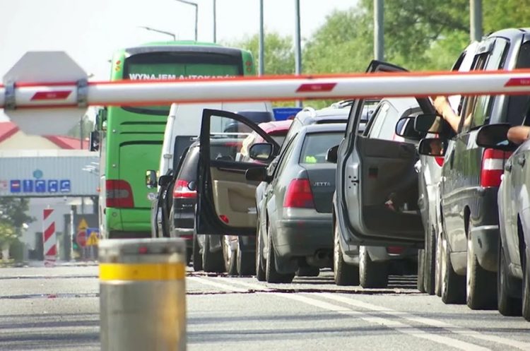 новость 30-03-2026 Калининградский «шлюз» забит: почему на границе с Польшей выросли многокилометровые пробки