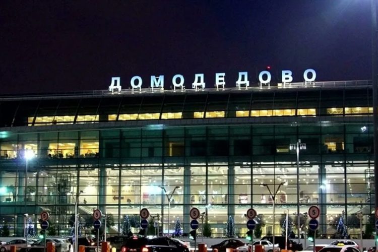 новость 21-03-2026 «Выбросили как котят»: Туристы из Шарм-эль-Шейха застряли в Москве вместо Волгограда