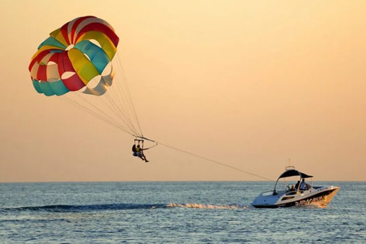 новость 24-03-2026 Свободное падение на Пхукете: российский отпуск едва не закончился трагедией в небе над океаном