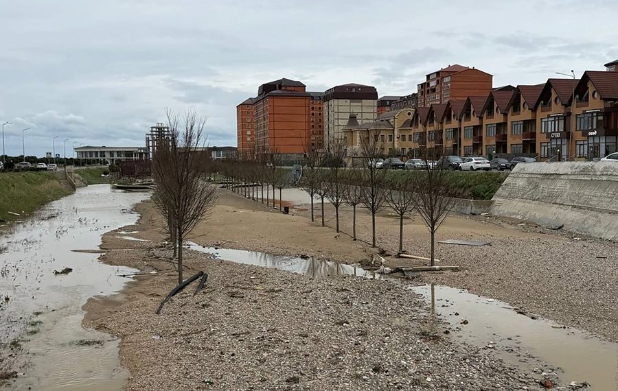 новость 06-04-2026 Грязевой капкан: Дагестан борется с последствиями стихии