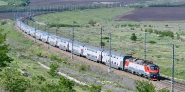 новость 16-04-2026 Охота на билеты в Крым: почему места в поездах исчезают за секунды