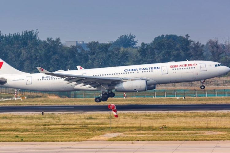 новость 22-04-2026 Что происходит с рейсами китайских авиалиний?