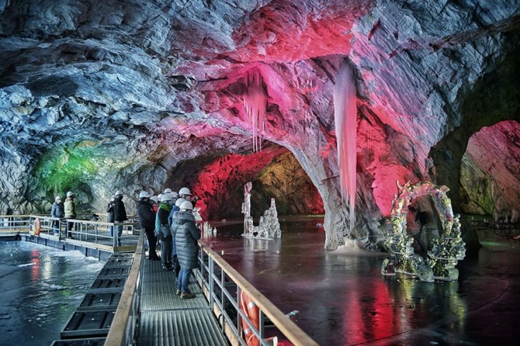 новость 29-04-2026 Почему гиды и турфирмы Карелии восстали против новых правил «Рускеалы»