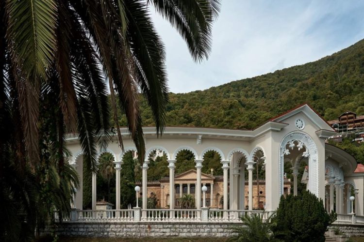 новость 22-04-2026 Майские в Абхазии: дефицит популярных пансионатов и контрасты цен на отдых